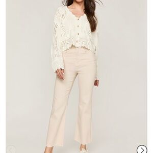 Harper Heritage - high rise kick crop Jeans in Cream